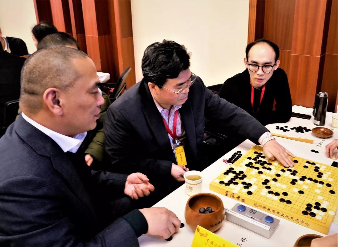 围棋世界冠军周俊勋,时越和职业棋手孔令文